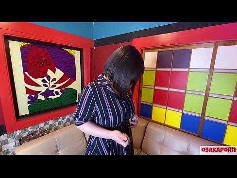 ❤️ 日本可爱的大奶子用性玩具自慰并达到高潮。她在采访中谈到了她的性交经历。巨大的乳房和多毛的阴部大声呻吟。奥萨卡波恩 ️ Quality sex️❤